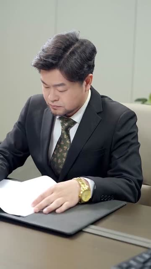 轻宠月亮（81集）短剧爆款推荐