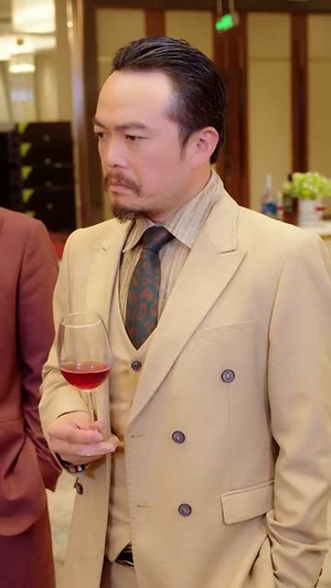 绝不臣服（72集）好看短剧分享