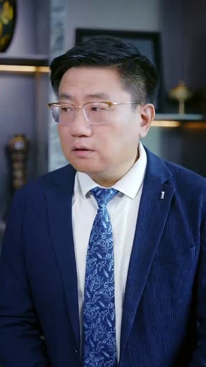 系统误判我的糟糠之妻是校花 (81集)爆款短剧一起追