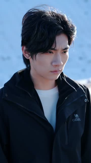 招惹黑月光后，我被一味偏纵（80集）第三季