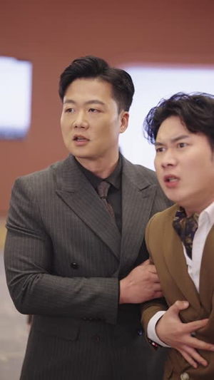 战神房东：开局女总裁上门求合租（78集）分享好看短剧