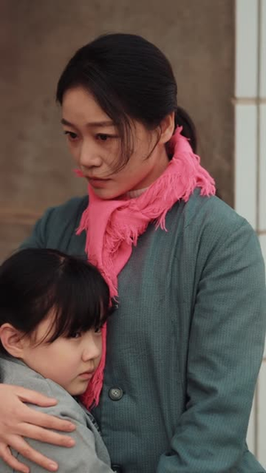 虎妈重生，带三个女儿涅槃封面