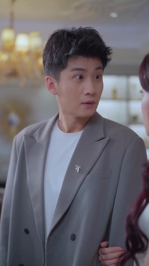 神瞳鉴宝：我来护你家族周全（67集）短剧越看越精彩