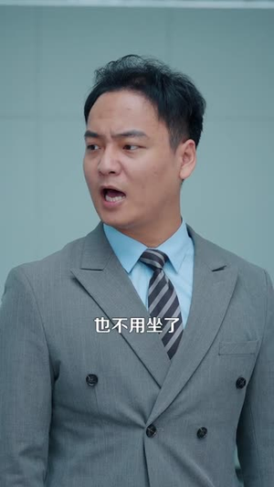 一块大饼,换我双穿六九暴富(90集) 一块大饼,换我双穿六九暴富(90集)我真的爱了