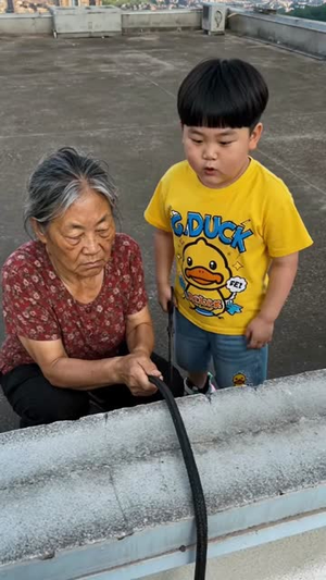 别拿我的生命线晾衣裳（53集）零花钱看整部剧