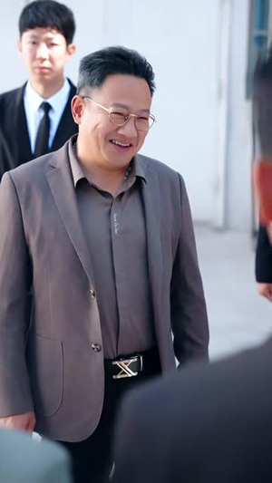 随礼返现,前任的崽真和我无关(80集) 随礼返现,前任的崽真和我无关(80集)热播短剧推荐