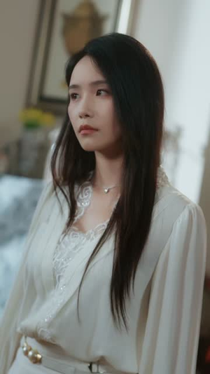 她从泥里站成了光（60集）精彩热门短剧
