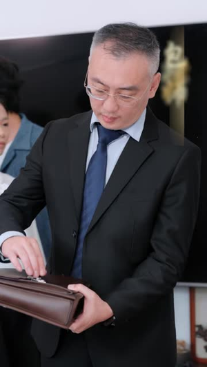 晚晴不晚(72 集) 晚晴不晚(72 集)好看短剧看不停