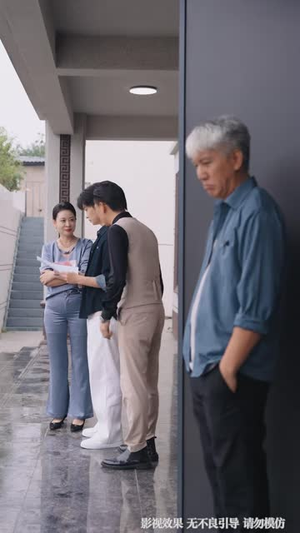 回乡后传奇大伯不装了(56 集) 回乡后传奇大伯不装了(56 集)熬夜追短剧
