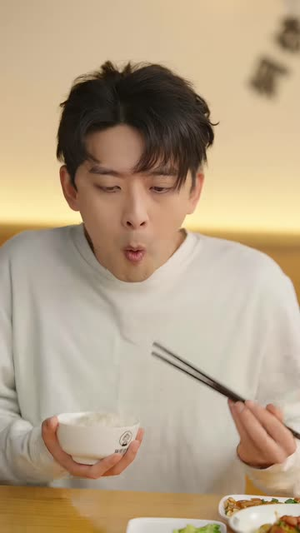 百元少爷:福星夫人带我飞(87 集) 百元少爷:福星夫人带我飞(87 集)抢先看热门短剧