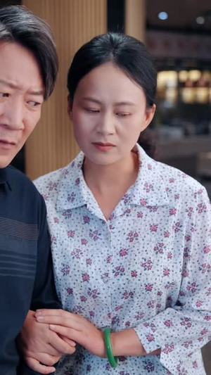 回家认亲当天，爸妈正在闹离婚（89 集）短剧上热门