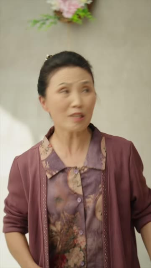 拉上奶奶创业后全村老人都火了(40 集) 拉上奶奶创业后全村老人都火了(40 集)抢先看热门短剧