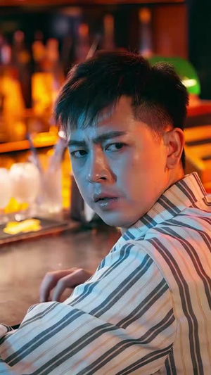 万箭穿心之妻子的谎言(30 集) 万箭穿心之妻子的谎言(30 集)看过的人都说好